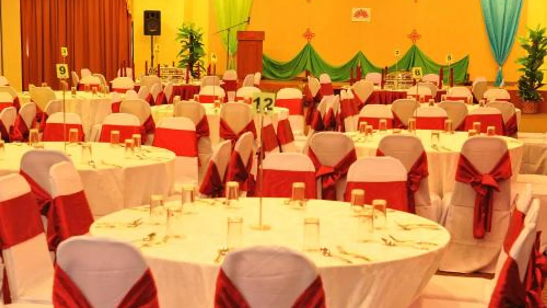 쿠알라테렝가누 호텔 탄종 비스타 3성급 호텔 스위트룸