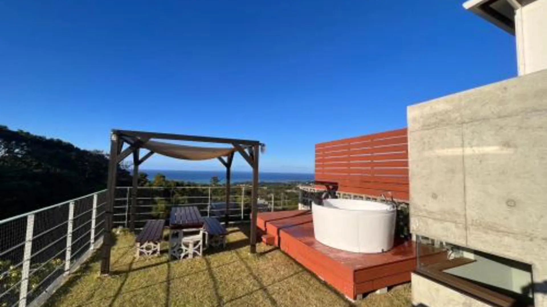 오키나와 본섬 나키진의 빌라 (90m², 침실 2개, 프라이빗 욕실 2개) 4성급 게스트하우스 레스토랑