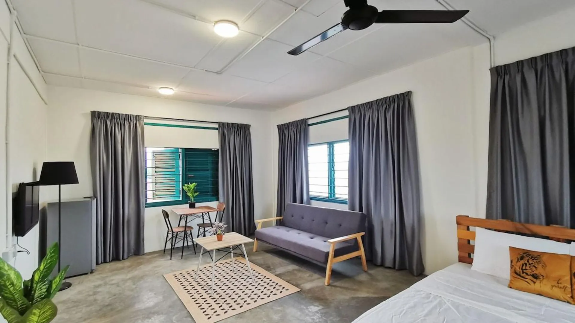 이포 캄풍 쿠차이의 프라이빗 하우스 (100m², 침실 1개, 프라이빗 욕실 2개) 3성급 싱글룸 스위트룸