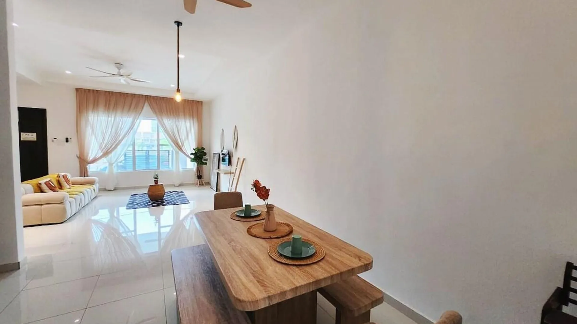 이포 이포 시티의 프라이빗 하우스 (200m², 침실 4개, 프라이빗 욕실 4개) 3성급 게스트하우스 외관