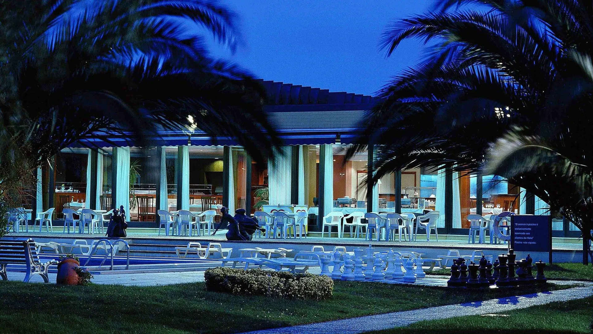 빌라 노바 드 가이아 노보텔 포르투 가이아 4성급 호텔 수영장