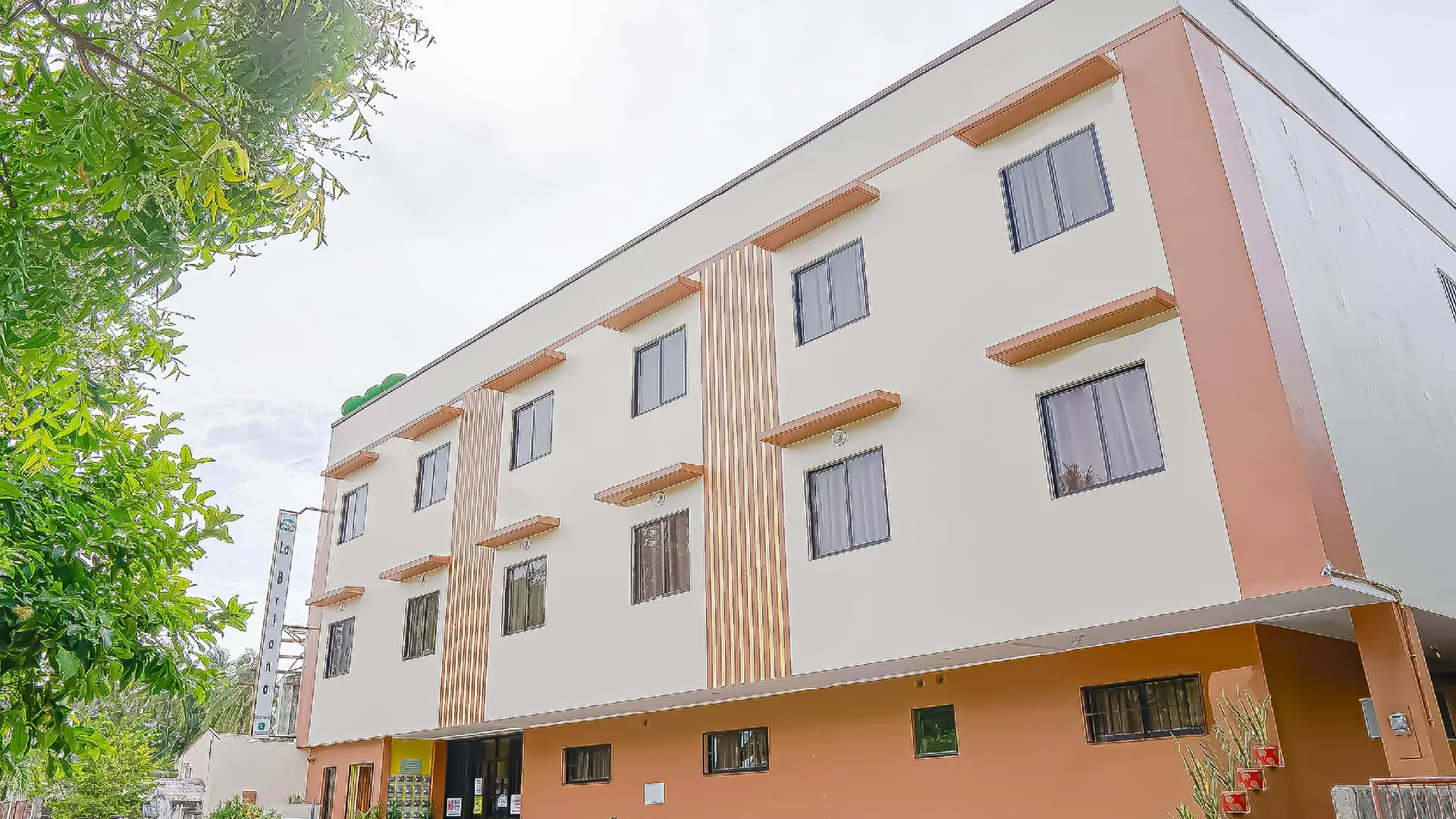 세부 레드도어즈 앳 라 브리아나 게스트 하우스 반타얀 세부 2성급 호텔 객실