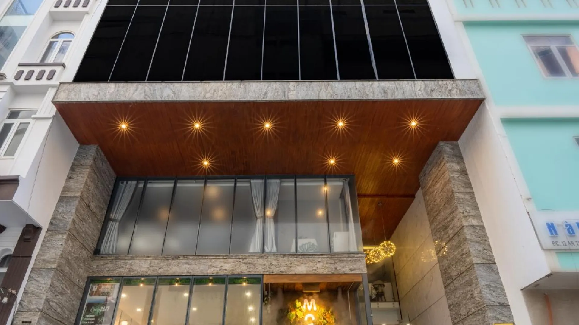 다낭 몬스 부티크 호텔 앤 아파트먼트 4성급 호텔 외관