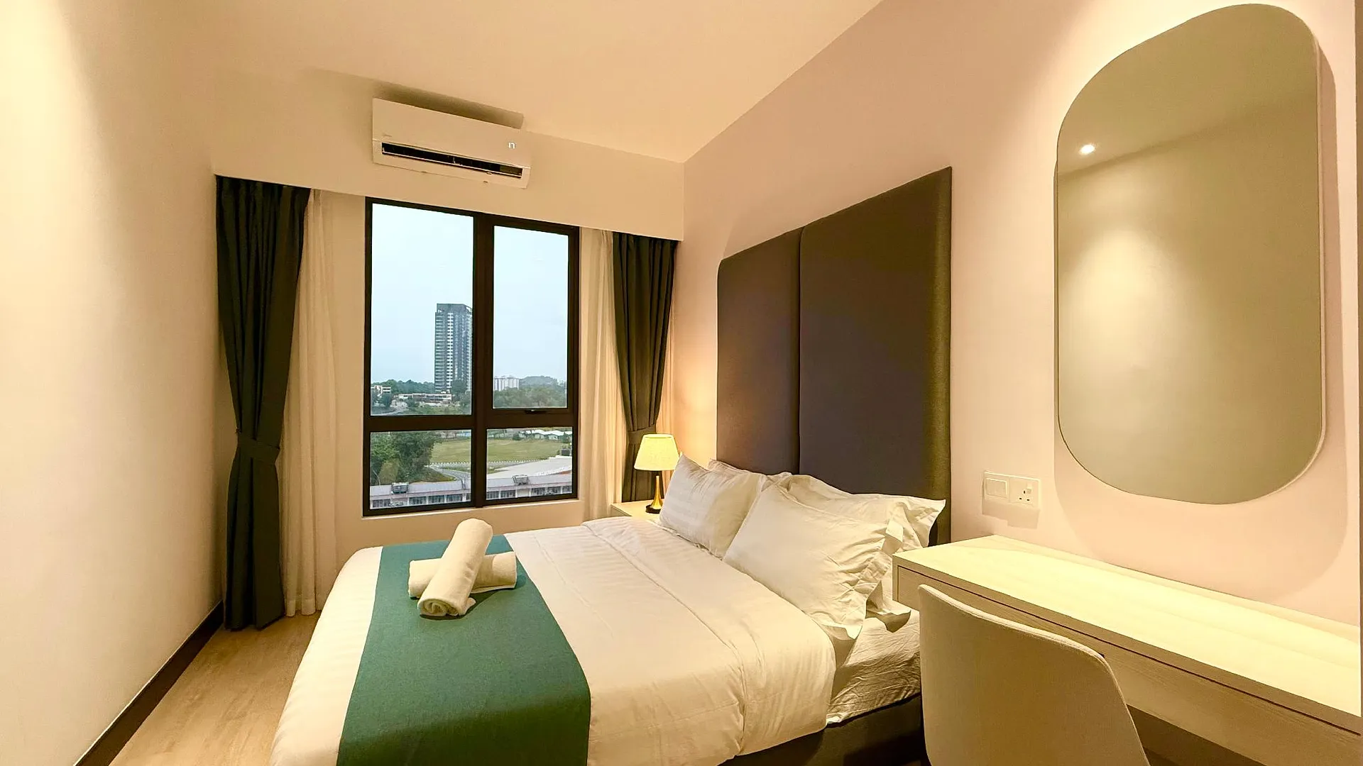 코타키나발루 베트로 11 프리미어 스위트 바이 SSVC 5성급 호텔 객실