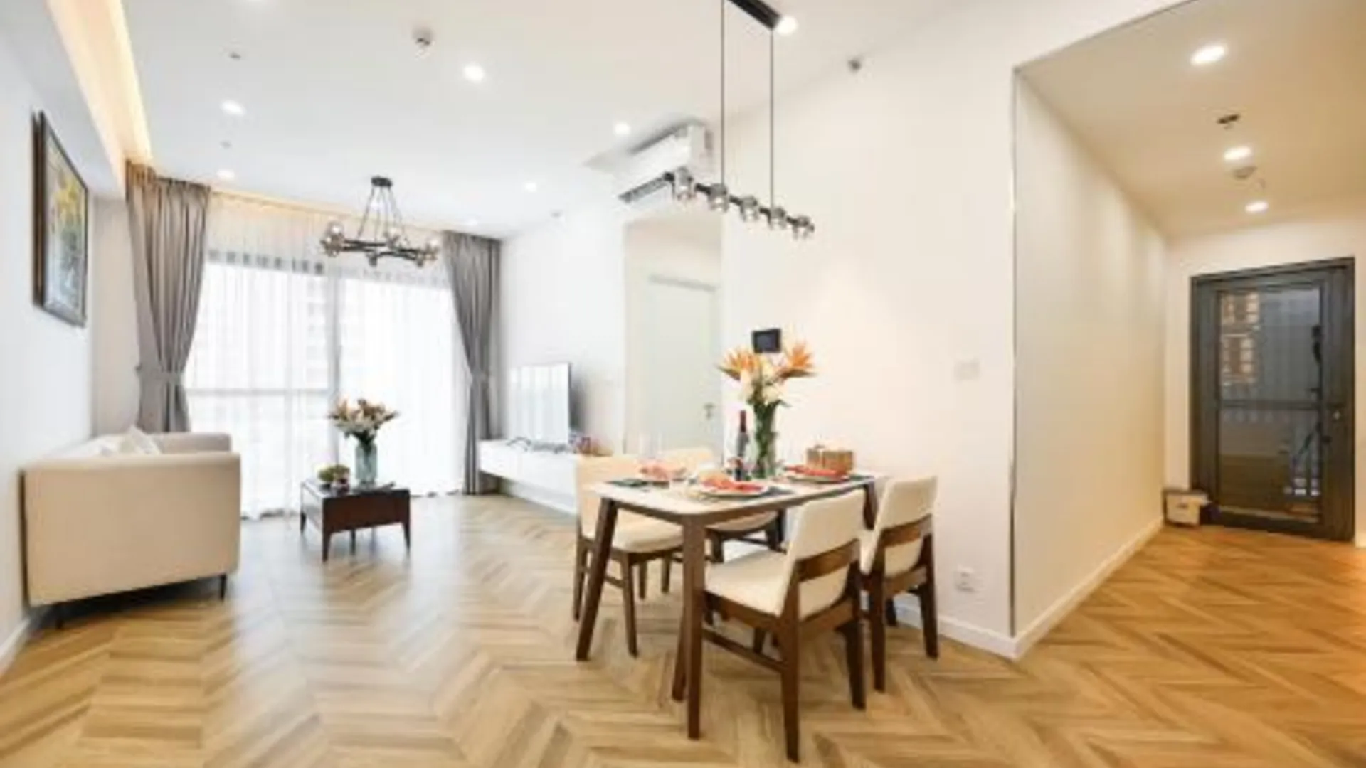 호치민 로얄 스테이트 - 디 아센티아 푸미흥 4성급 호텔 레스토랑