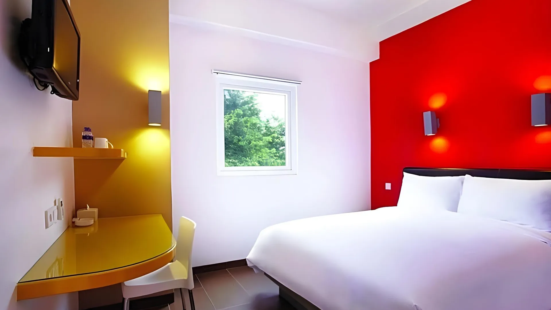 마카사르 아마리스호텔 파나쿠강 2성급 호텔 스위트룸