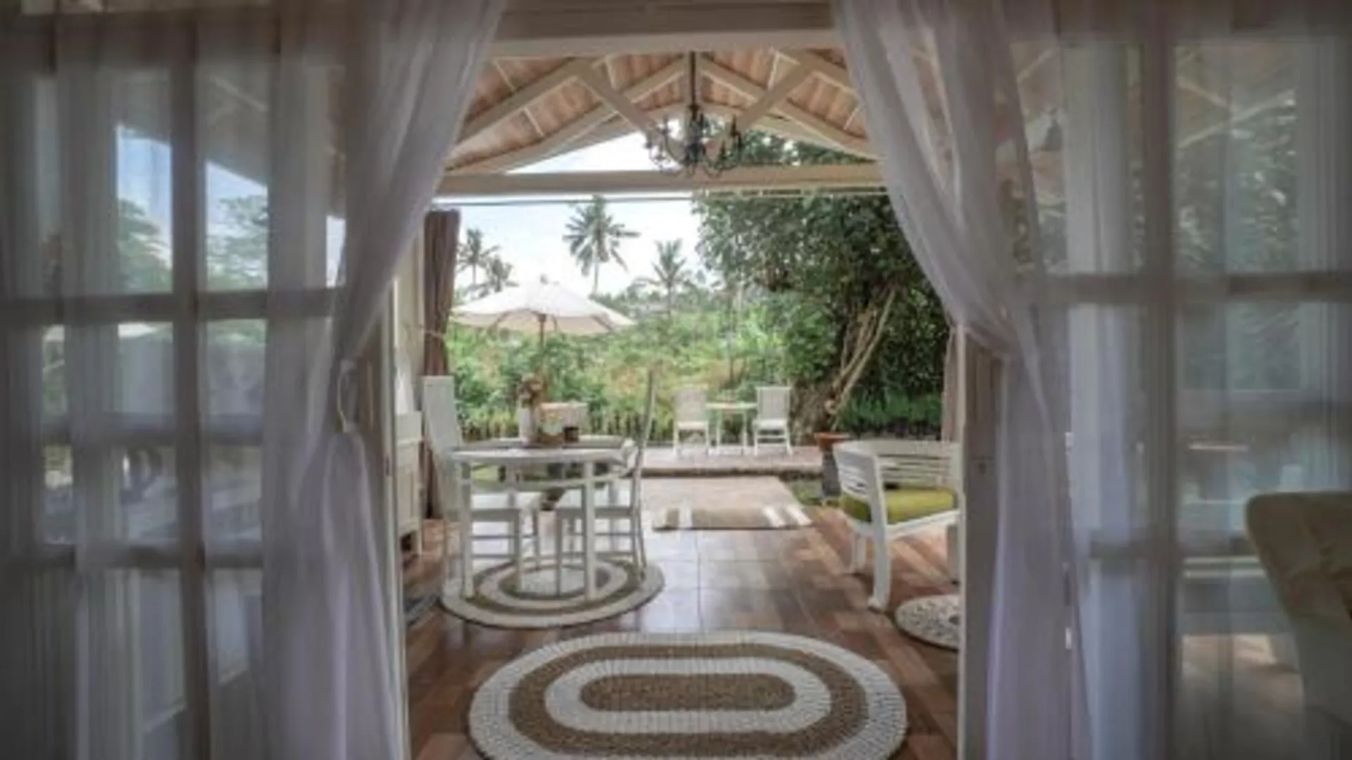 발리 The River Island Sidemen 호텔 전망