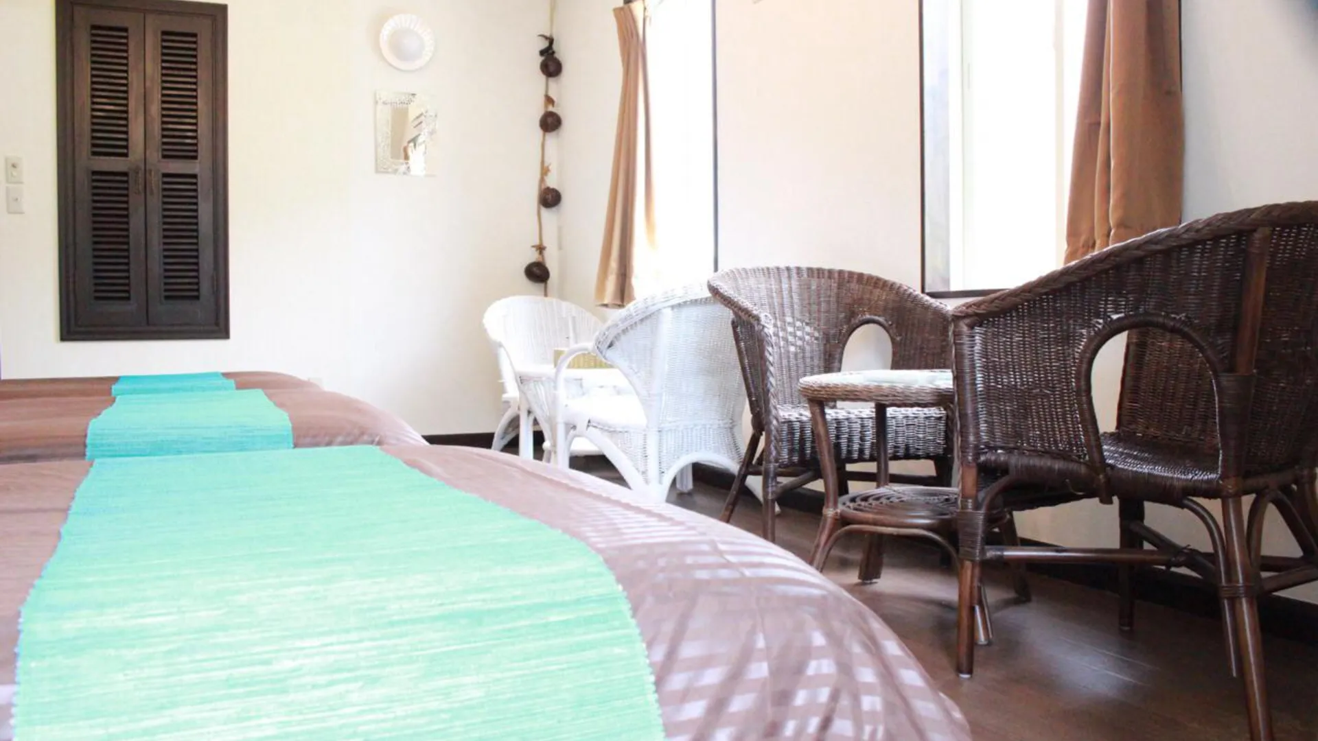 오키나와 본섬 트로피컬 로지 부야 1성급 호텔 스위트룸