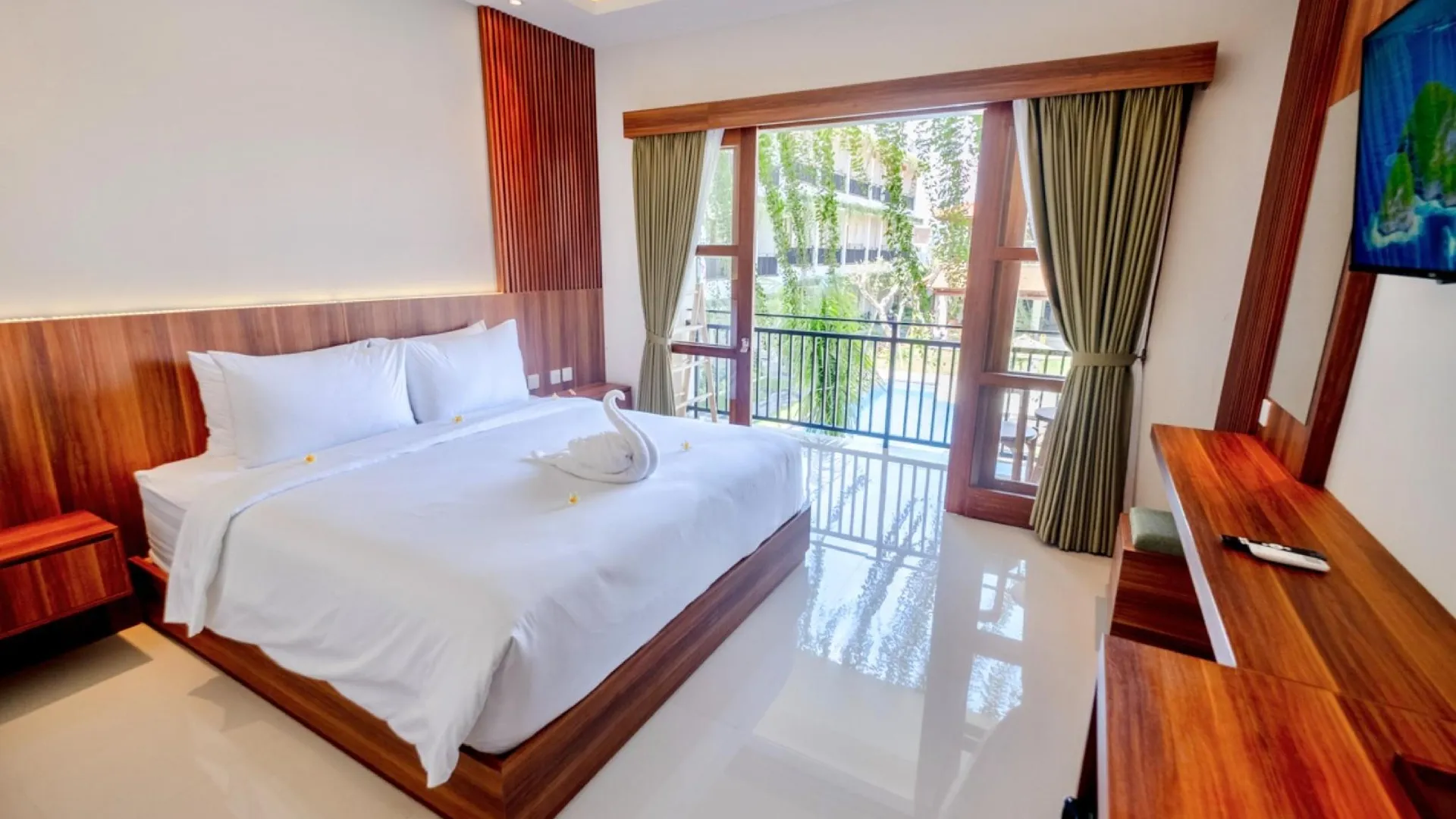 발리 푸리 카자 하우스 2성급 호텔 스위트룸