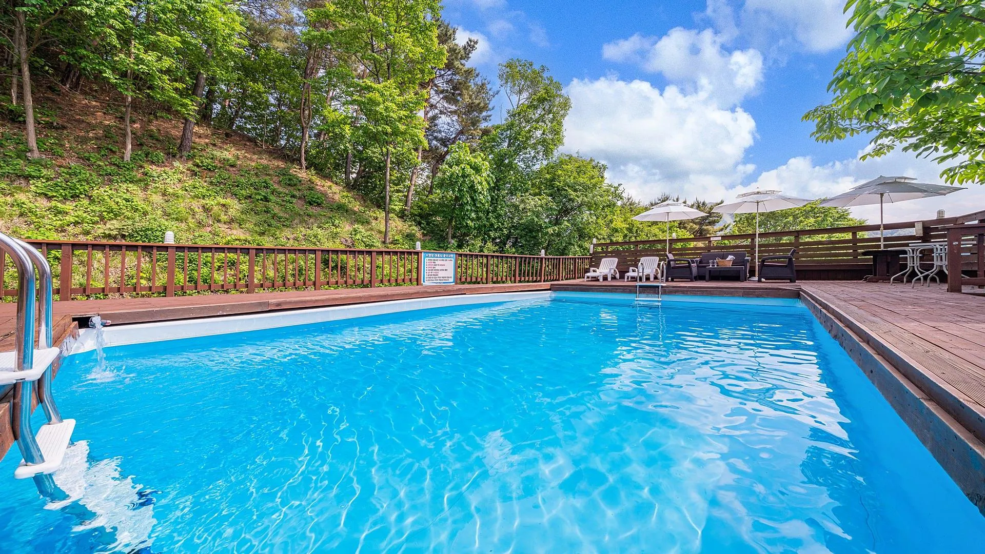 횡성 횡성 헬로우412펜션 2성급 게스트하우스 객실