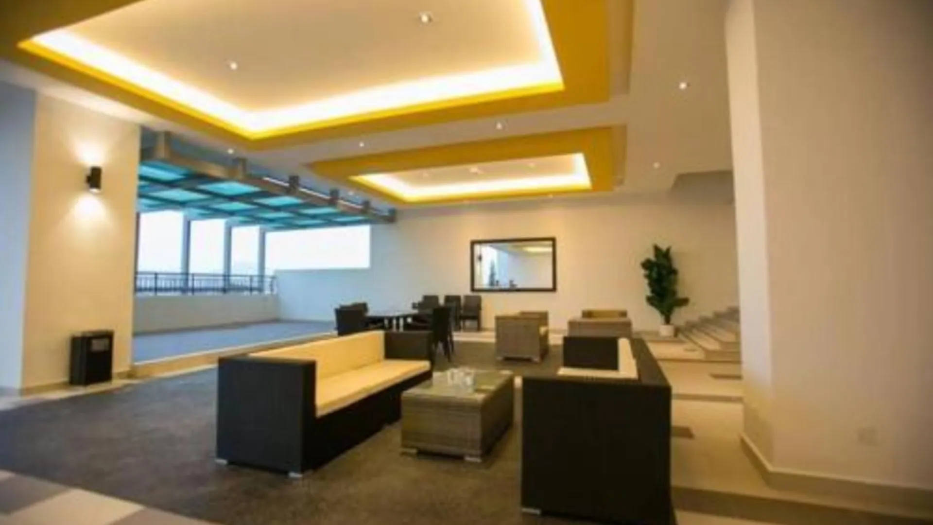 이포 더 마제스틱 콘도 이포 5성급 싱글룸 수영장