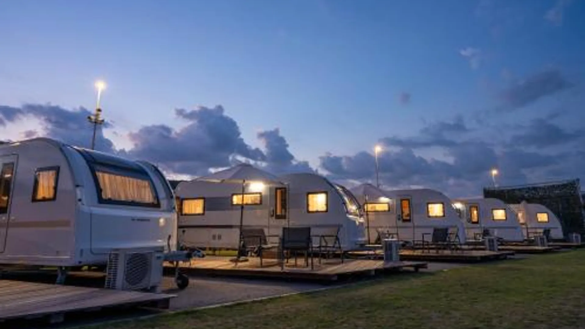 고베 Aquaignis Awaji Island TRAILER PARK 3성급 게스트하우스 부대시설