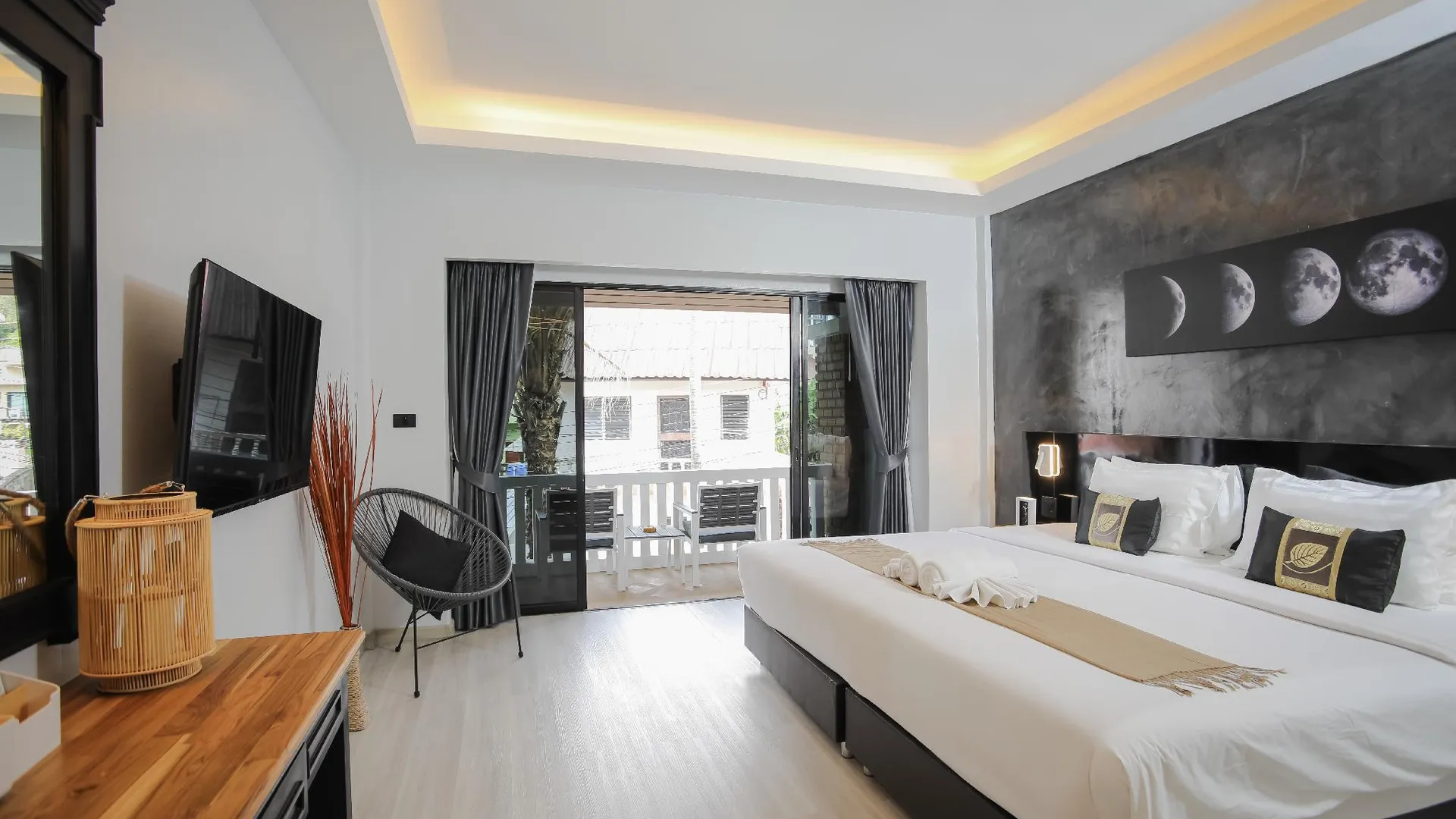 푸켓 ETK 파통 3성급 호텔 전망