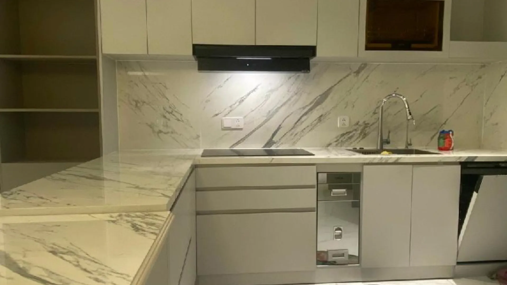 호치민 탄푸의 프라이빗 하우스 (m², 침실 1개, 프라이빗 욕실 2개) 1성급 싱글룸 수영장