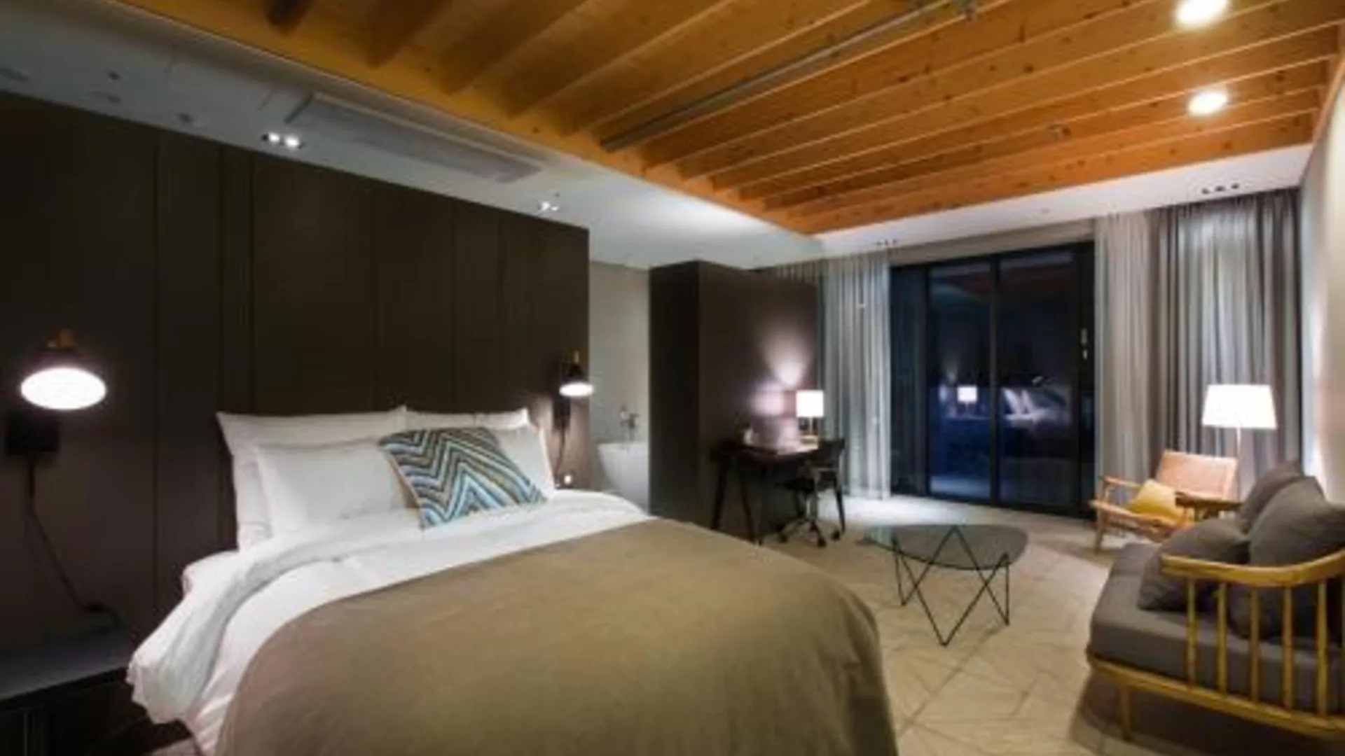 서울 SR 호텔 서울 마곡 3성급 호텔 스위트룸