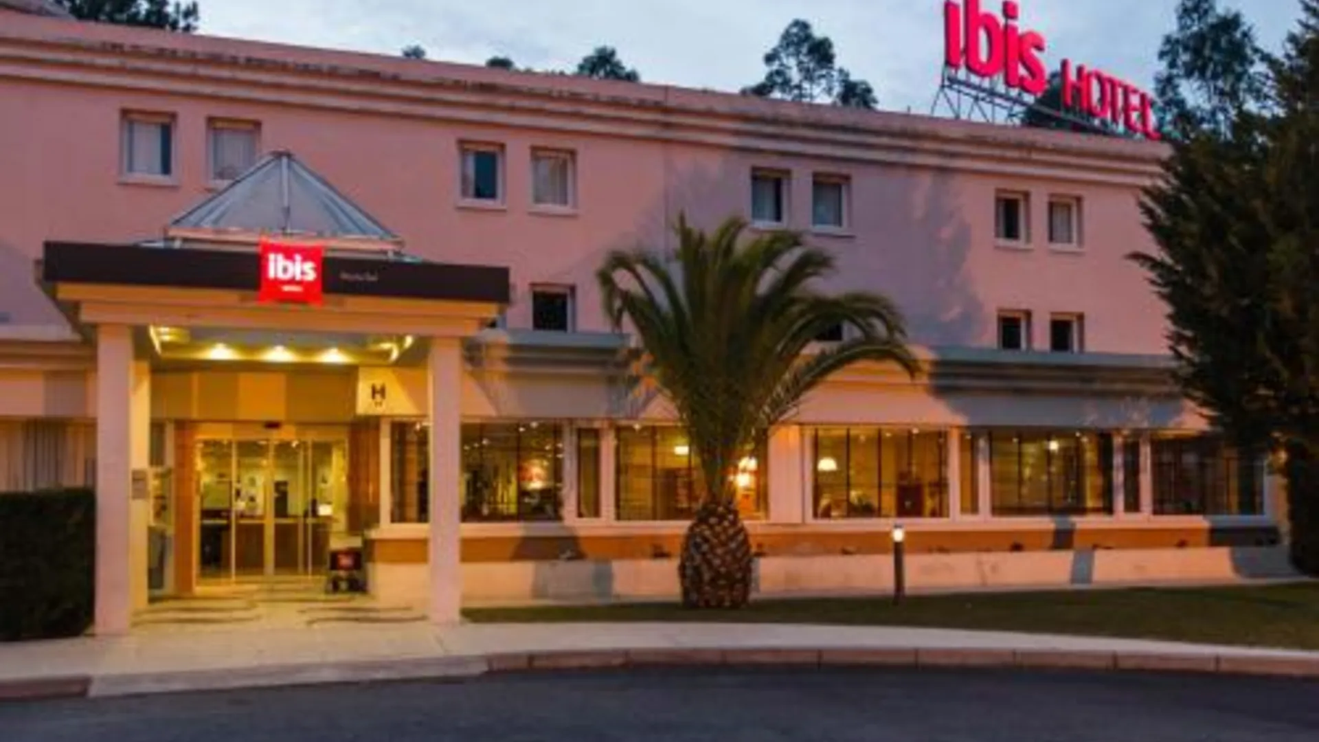 산타 마리아 다 페이라 이비스 포르투 술 유로파르케 2성급 호텔 로비