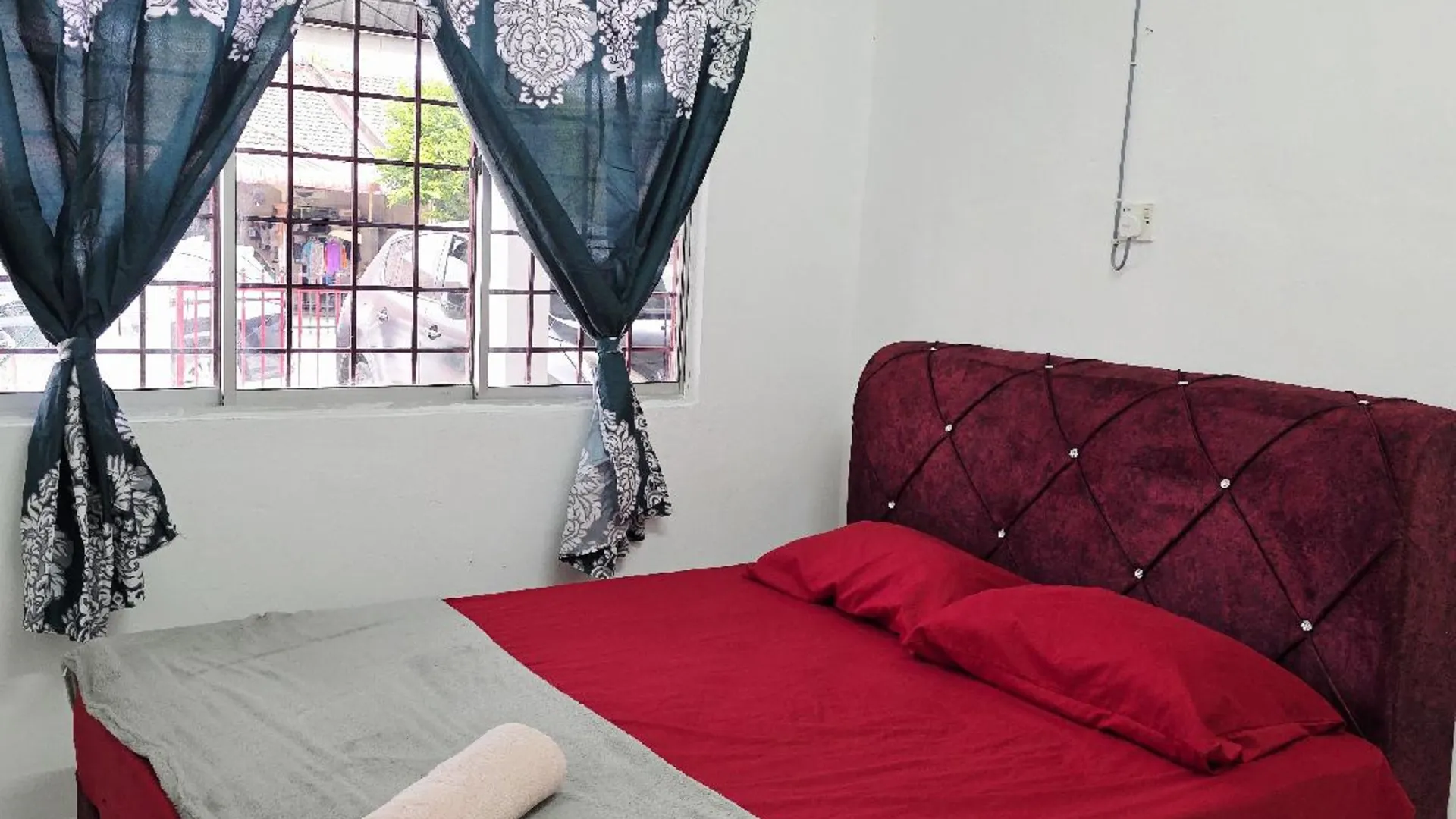 탄종 말림 (페락) 탄종 말림의 프라이빗 하우스 (m², 침실 3개, 프라이빗 욕실 2개) 3성급 싱글룸 수영장