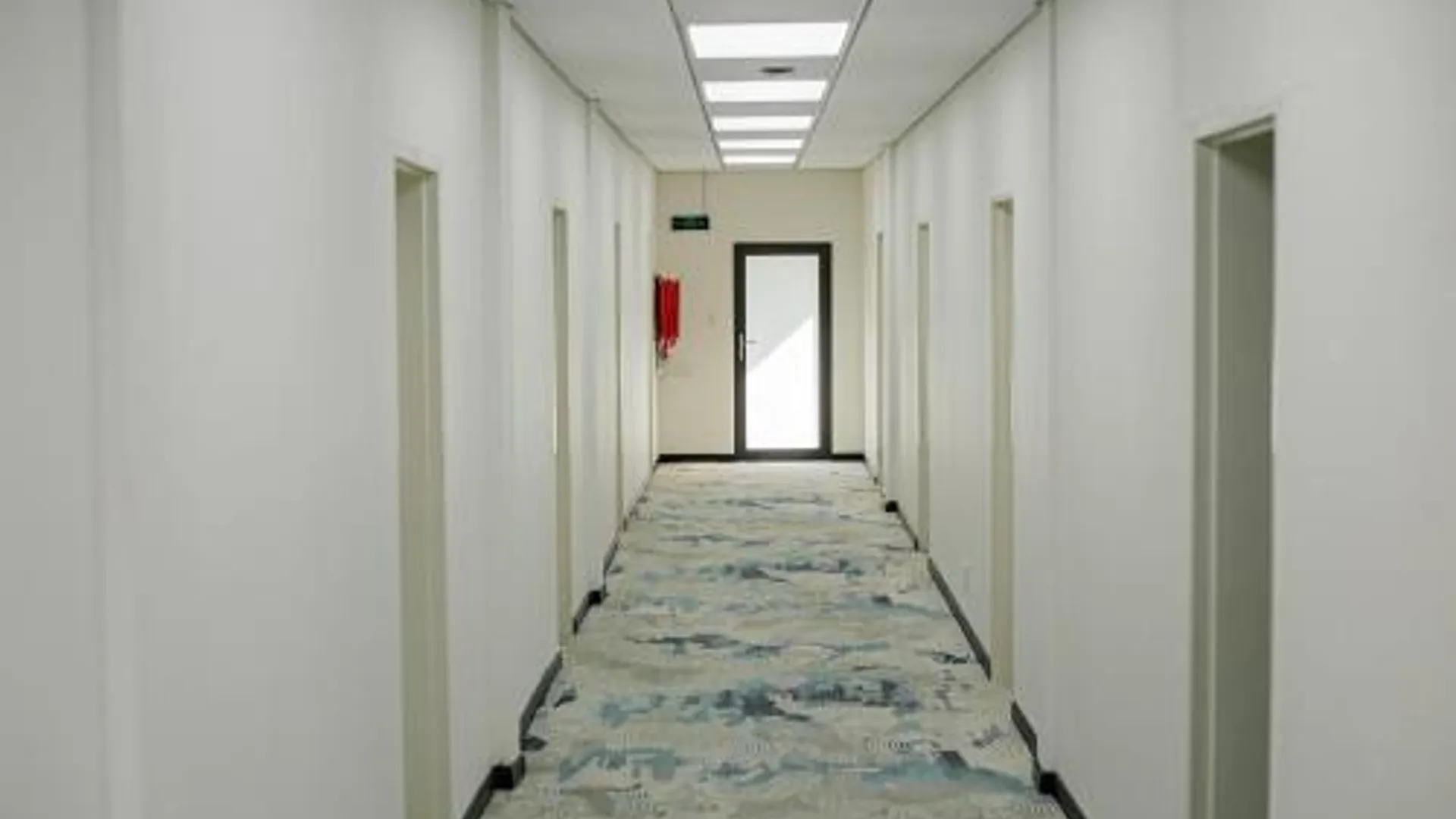 온당와 Emirates Hotel 4성급 호텔 전망