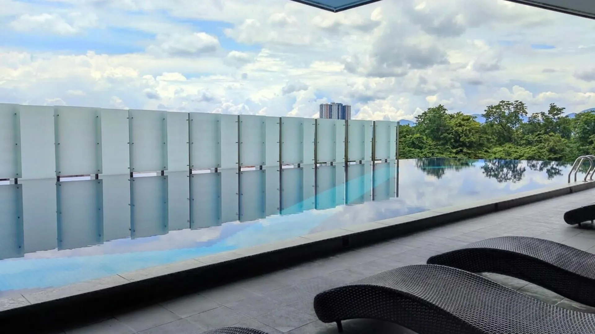 이포 캄풍 쿠차이의 프라이빗 하우스 (1000m², 침실 3개, 프라이빗 욕실 2개) 3성급 싱글룸 부대시설