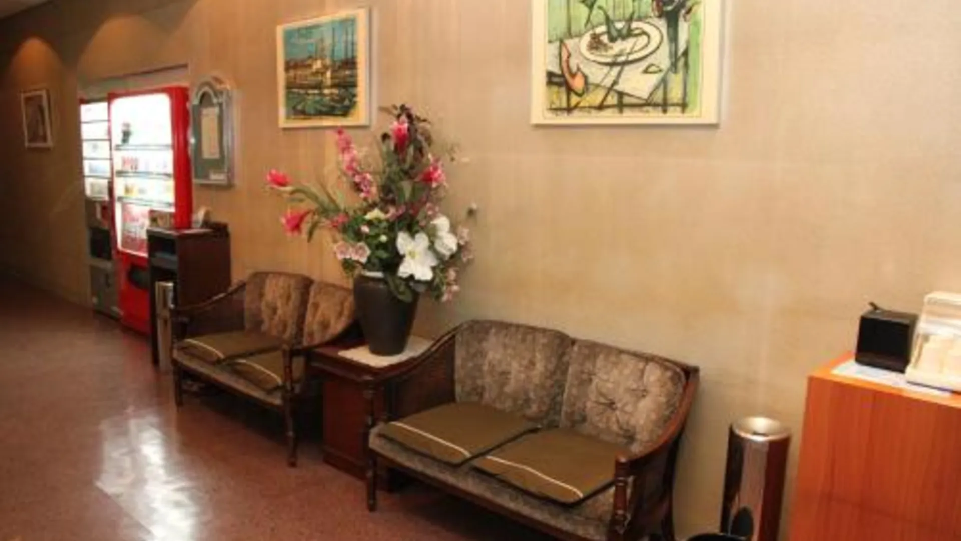 오사카 비즈니스 호텔 니세이 3성급 호텔 전망