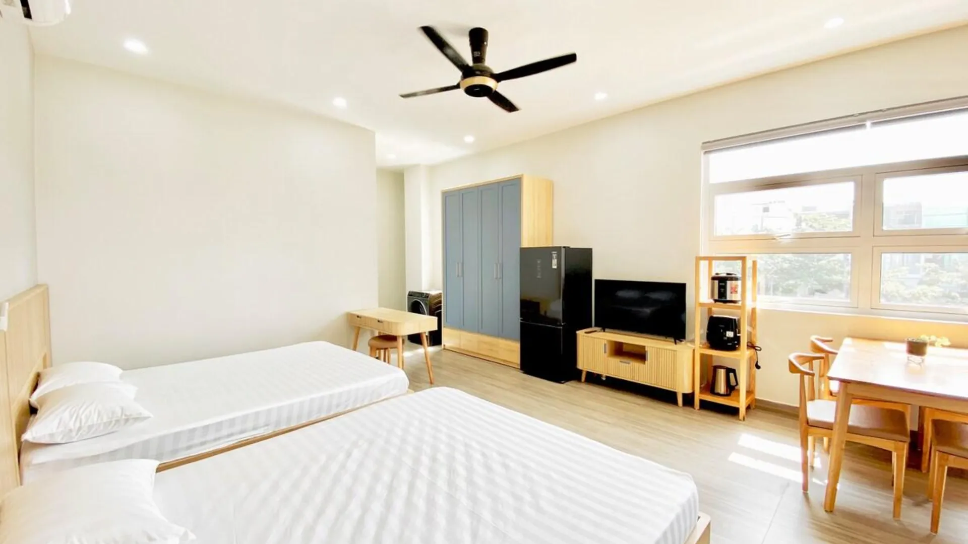 다낭 Moc Son Apartment. 15%-30% discount for week,month 3성급 게스트하우스 레스토랑