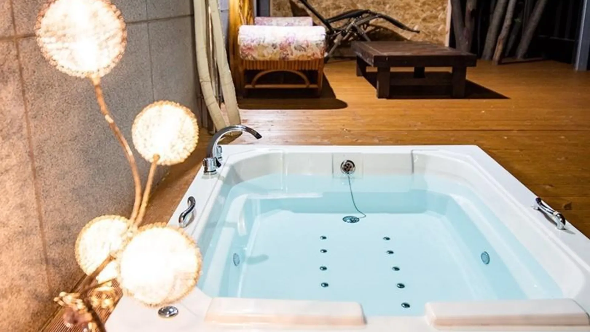 영동군 영동 엘리제를위하여펜션 3성급 게스트하우스 객실