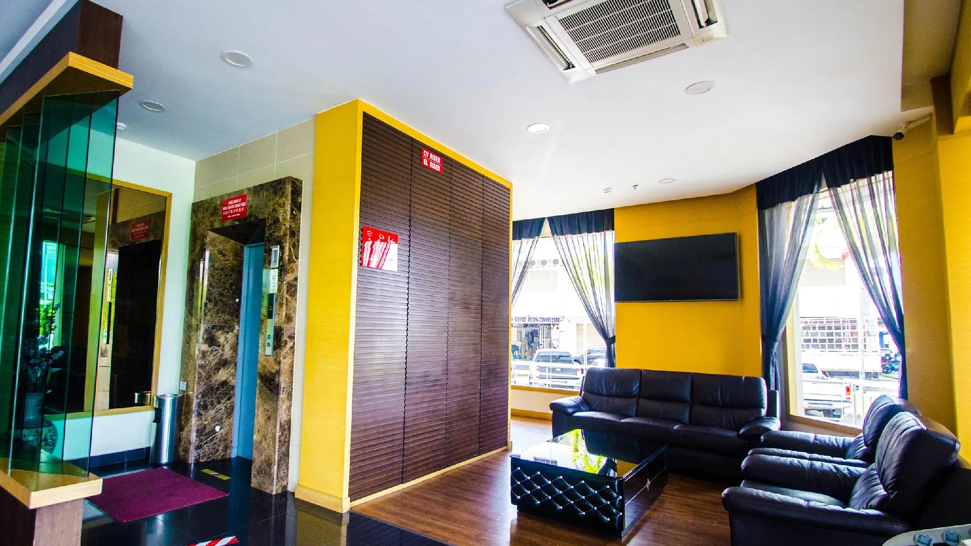 코타키나발루 그랜드 이스턴 호텔 Sdn Bhd ( 877519-A) 1성급 호텔 로비