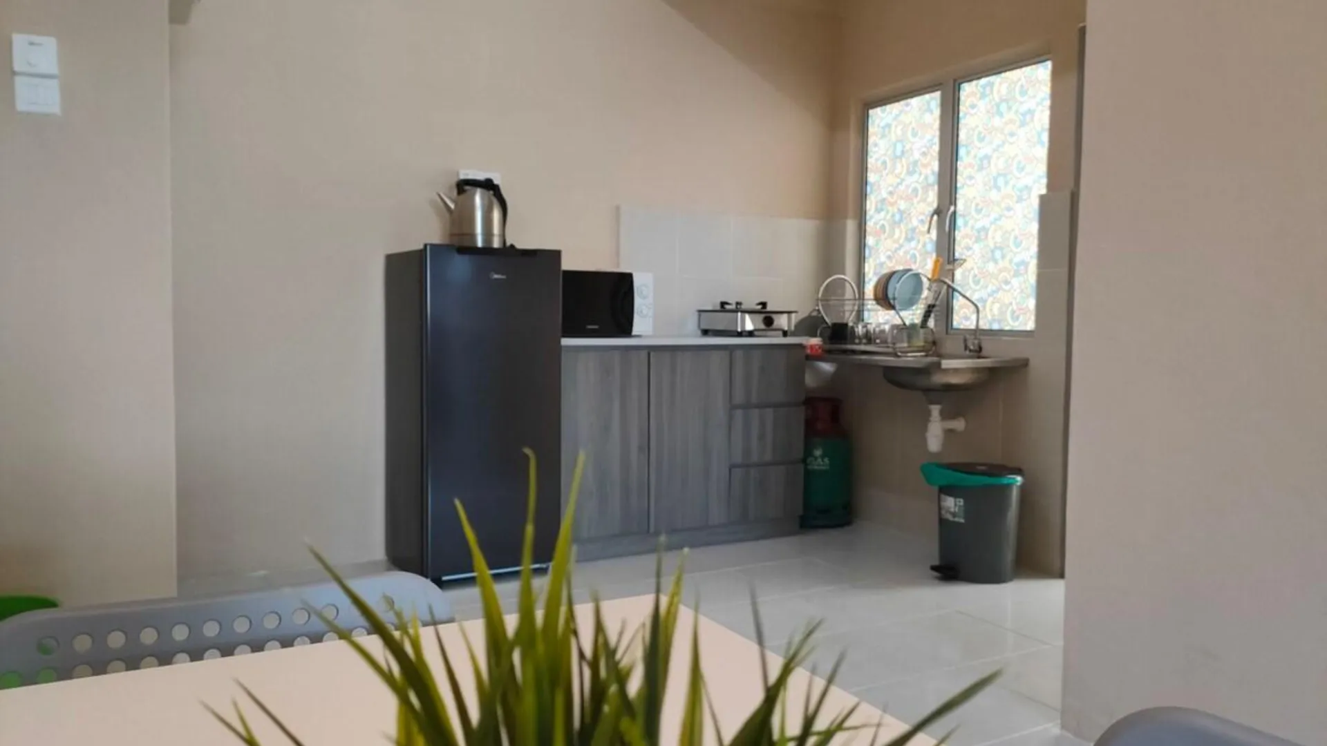 쿠안탄 테루크 쳄페타크의 아파트먼트 (m², 침실 3개, 프라이빗 욕실 2개) 4성급 게스트하우스 객실