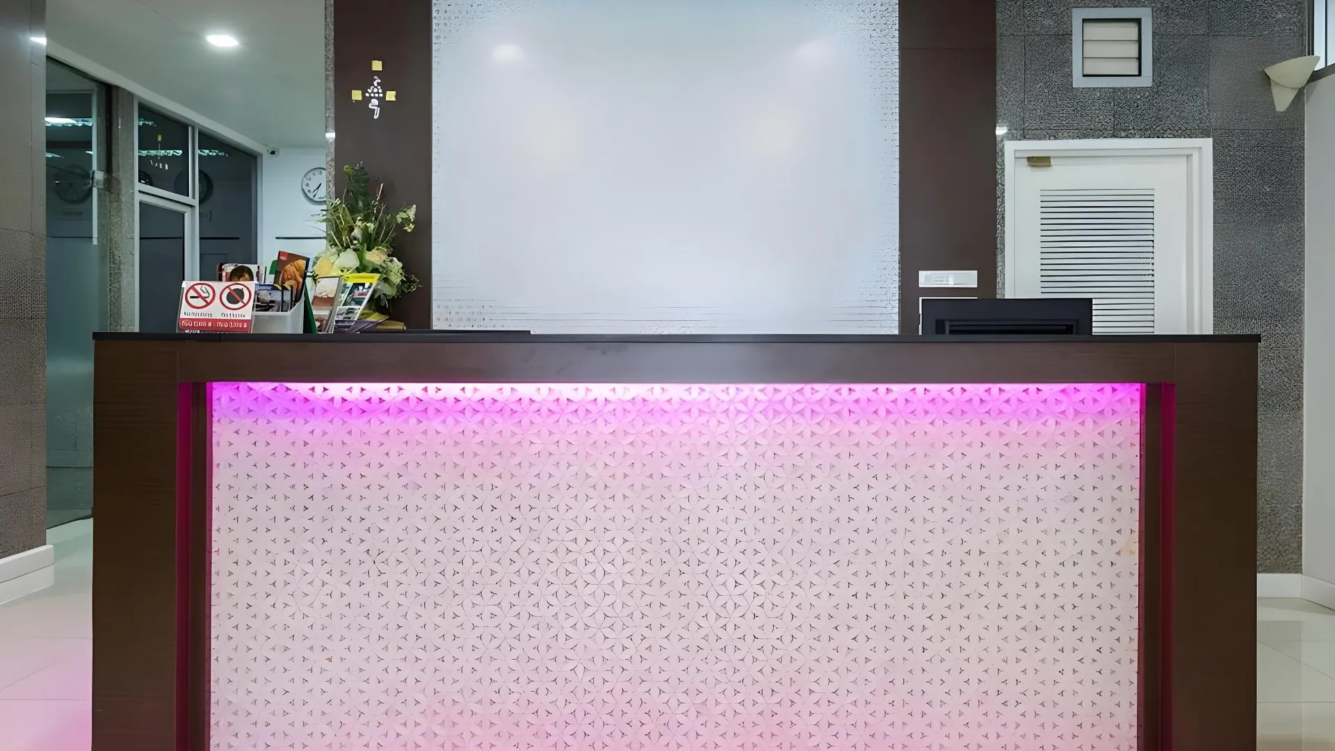 방콕 더 스텝 사톤 3성급 호텔 수영장