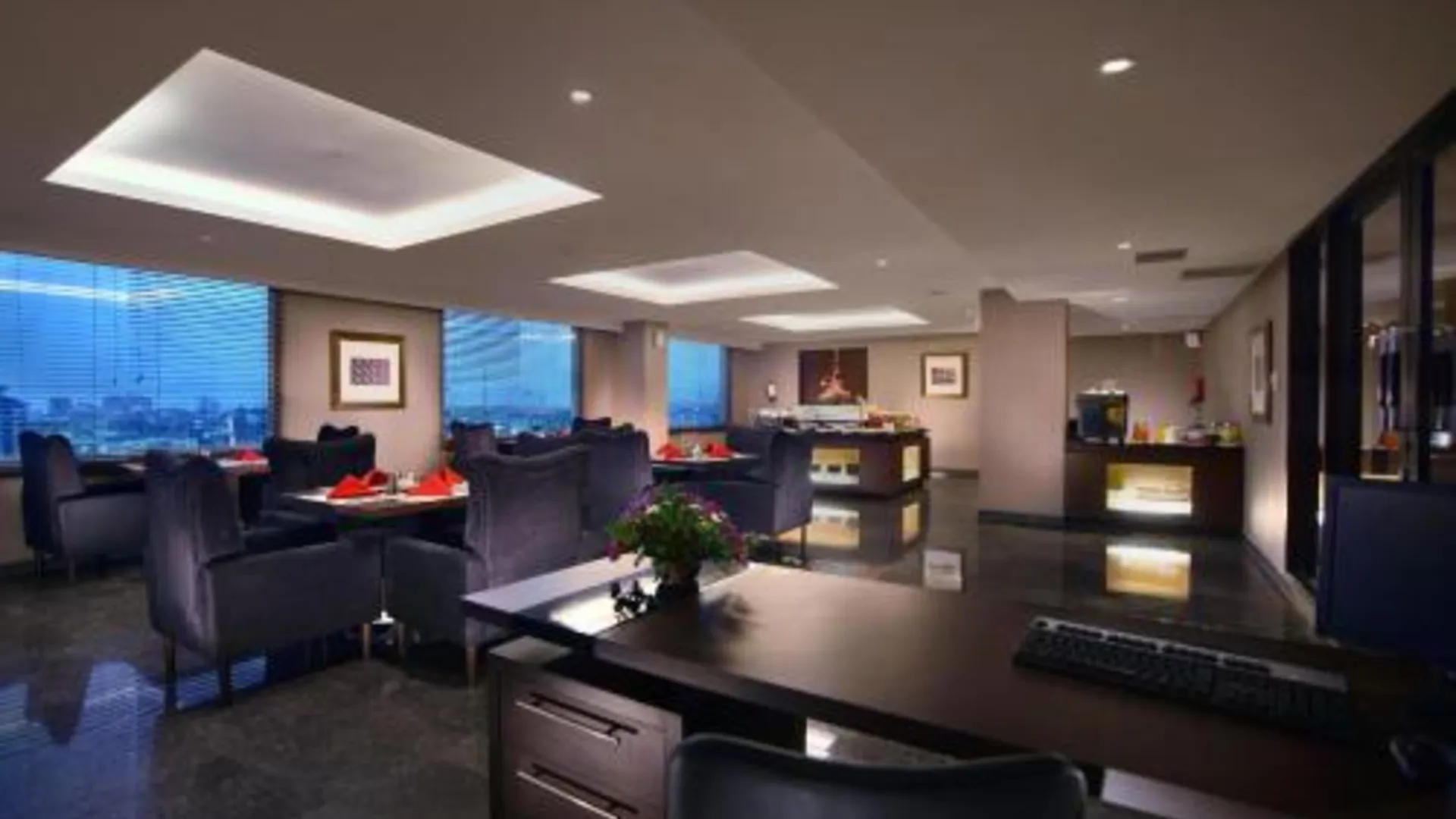 마카사르 애스톤 마카사르 호텔 앤 컨벤션 센터 4성급 호텔 레스토랑