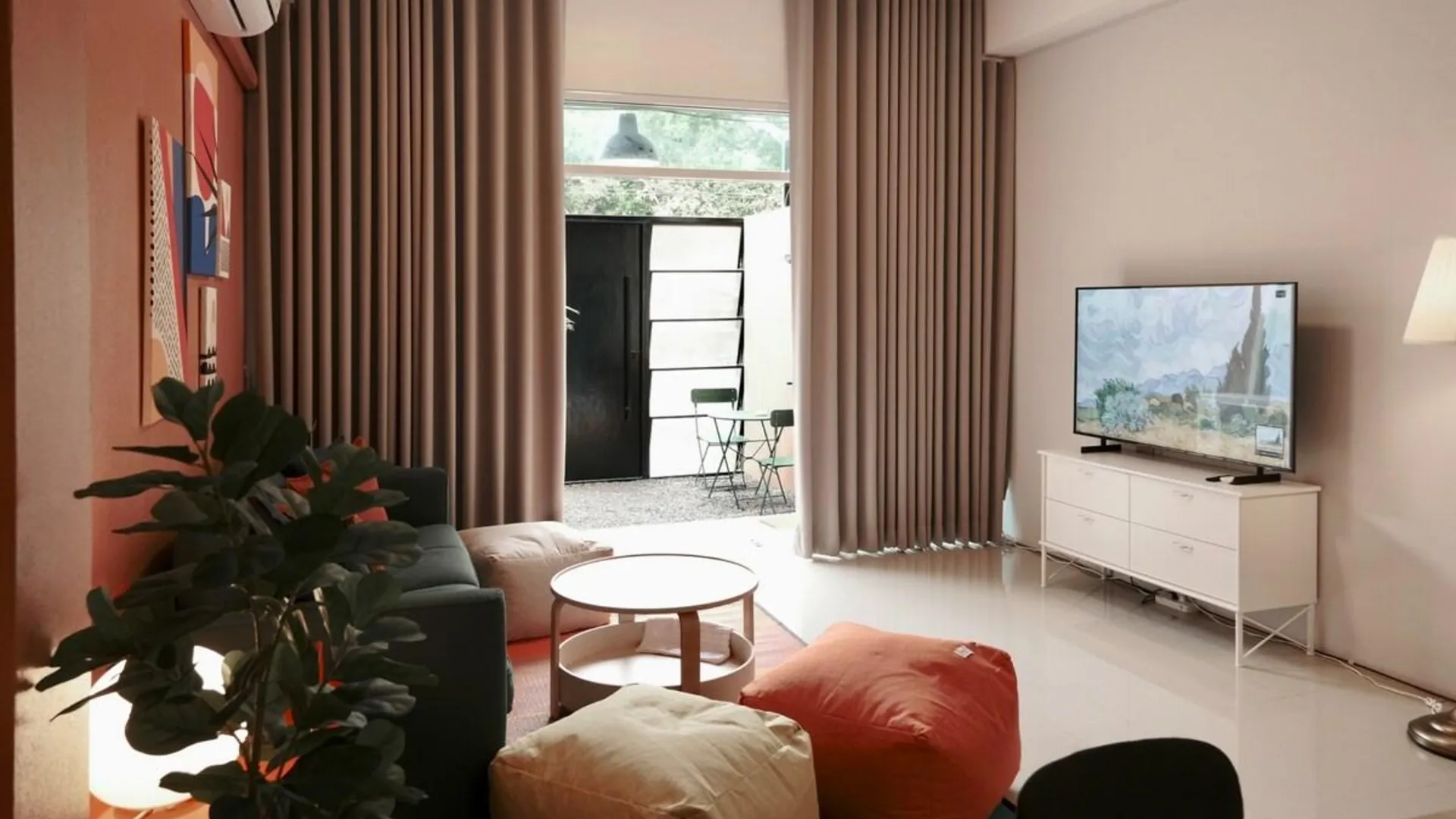 치앙라이 치앙라이 시내의 프라이빗 하우스 (200m², 침실 4개, 프라이빗 욕실 3개) 4성급 게스트하우스 스위트룸