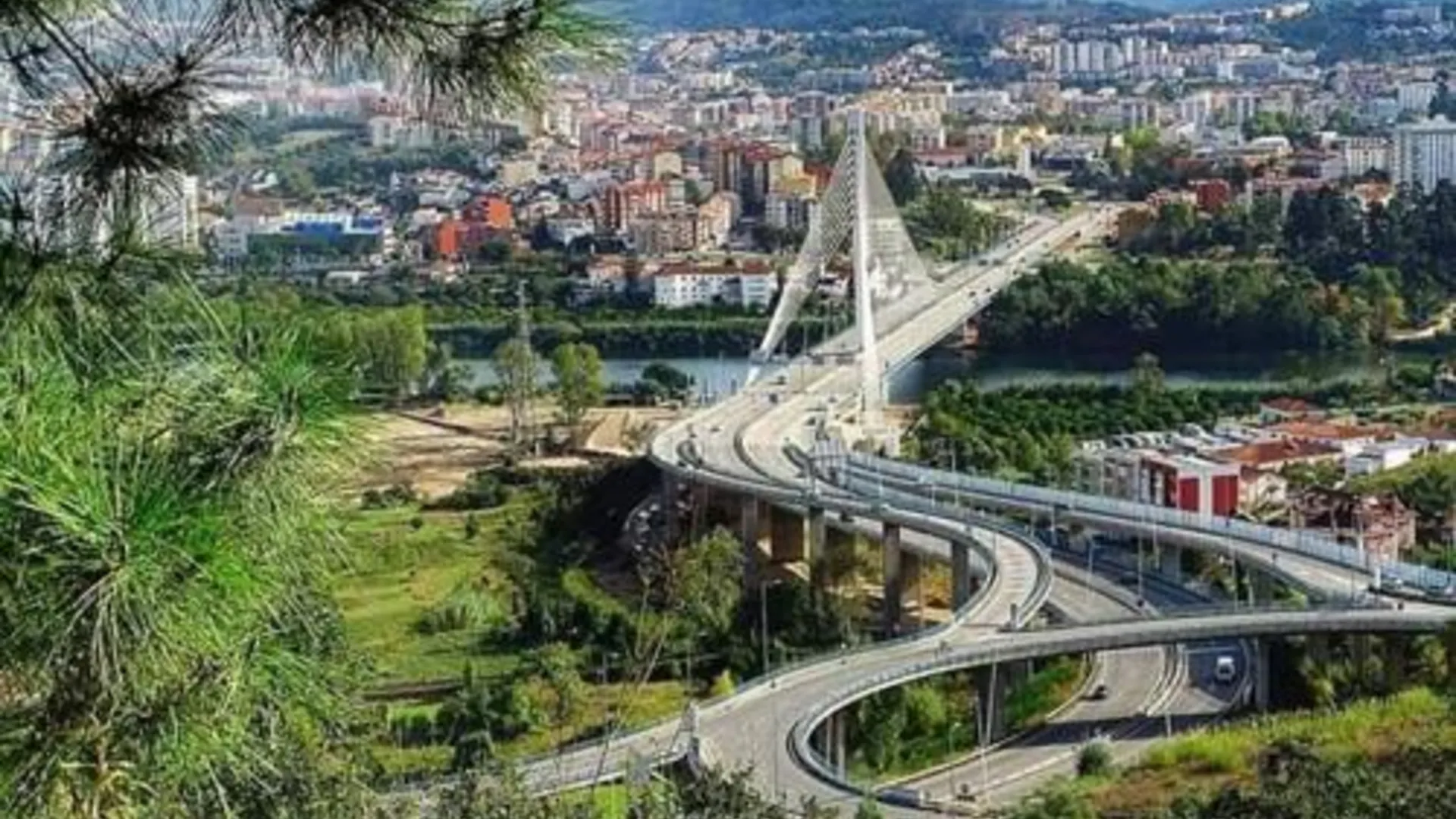 코임브라 Gouveia Residence 3성급 호텔 수영장