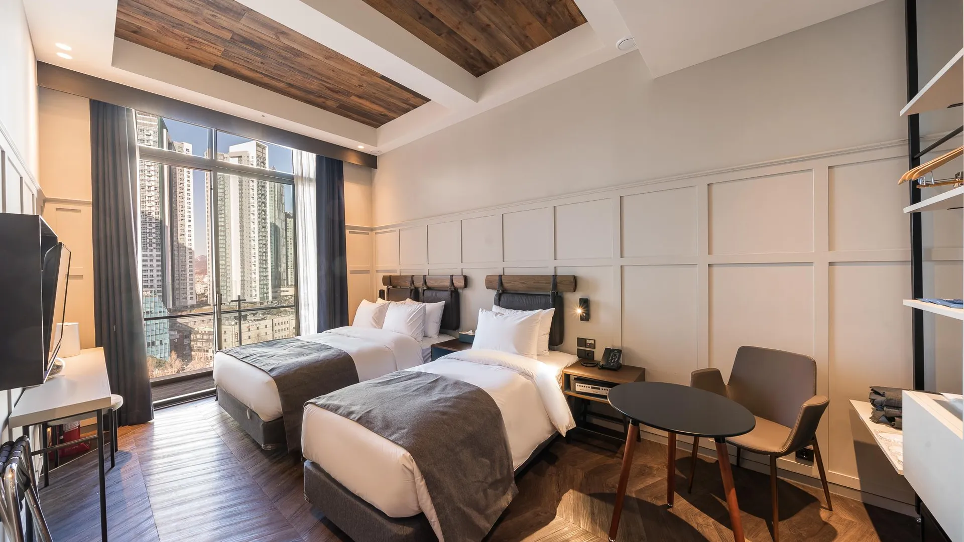 서울 주니비노 호텔 홍대 3성급 호텔 스위트룸