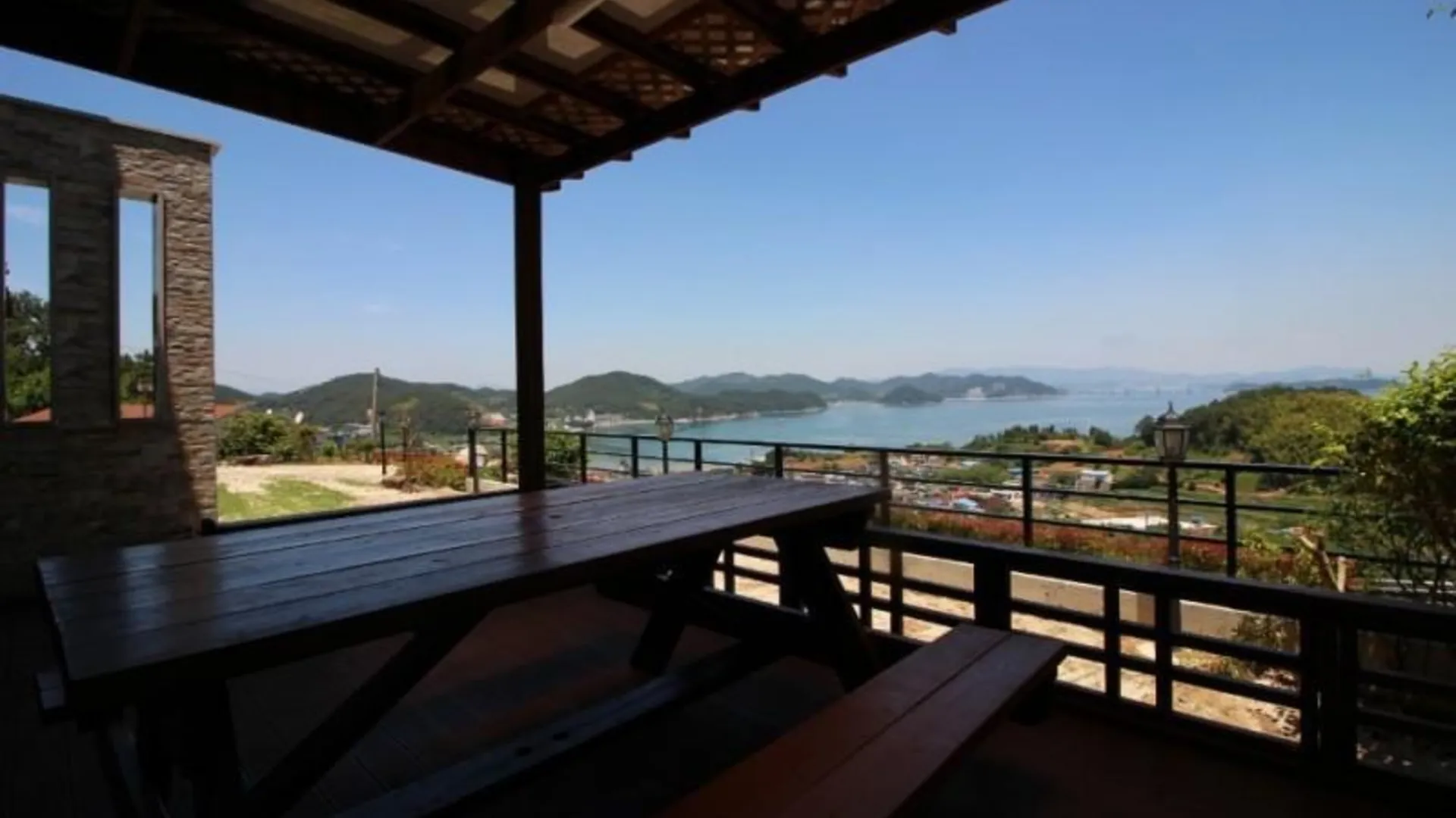 거제 거제도 매미성하늘정원펜션 2성급 게스트하우스 외관