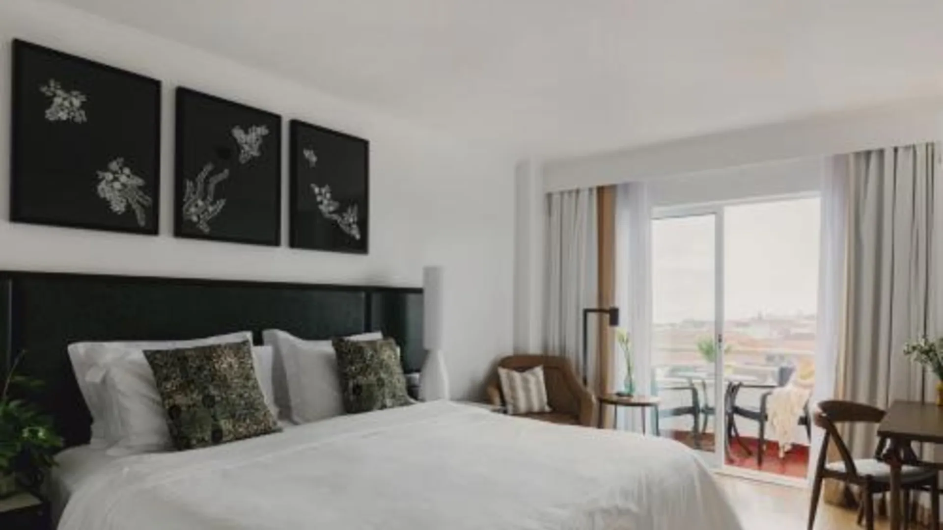 폰타 델가다 Hotel Ponta Delgada 3성급 호텔 스위트룸