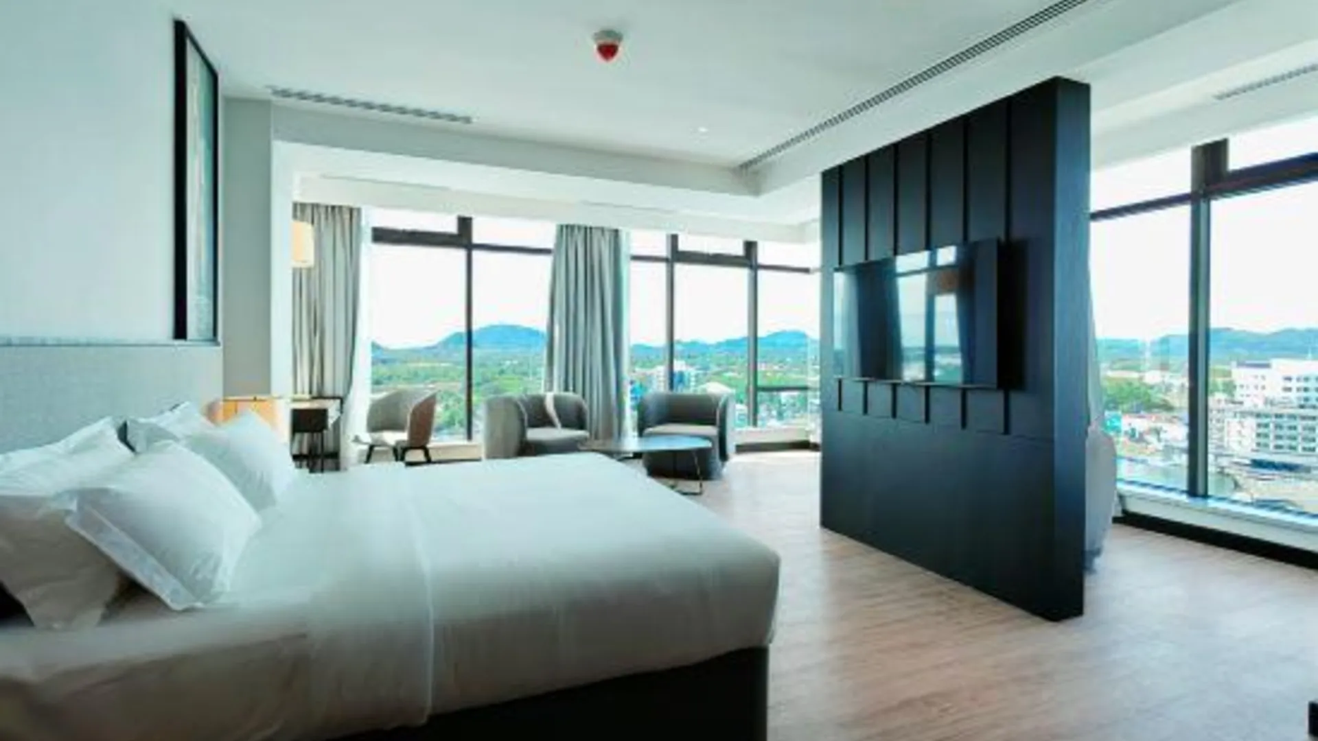 셈포르나 Seafest REGENCY 5성급 호텔 스위트룸