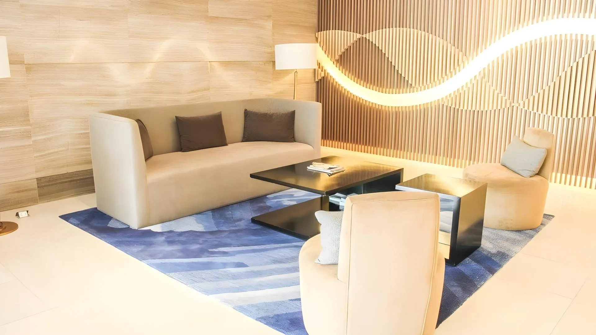 세부 막탄 뉴타운 스페이셔스 콘도 위드 풀 에어포트 근처 5성급 싱글룸 레스토랑