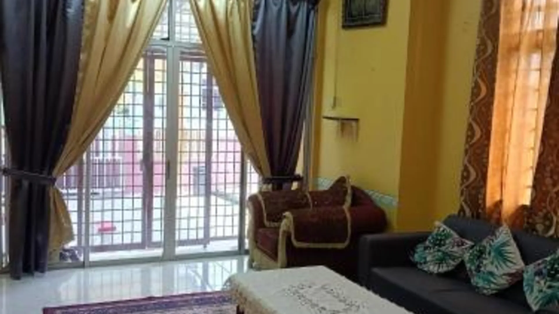 타나 메라 마창의 프라이빗 하우스 (1100m², 침실 3개, 프라이빗 욕실 2개) 3성급 게스트하우스 스위트룸