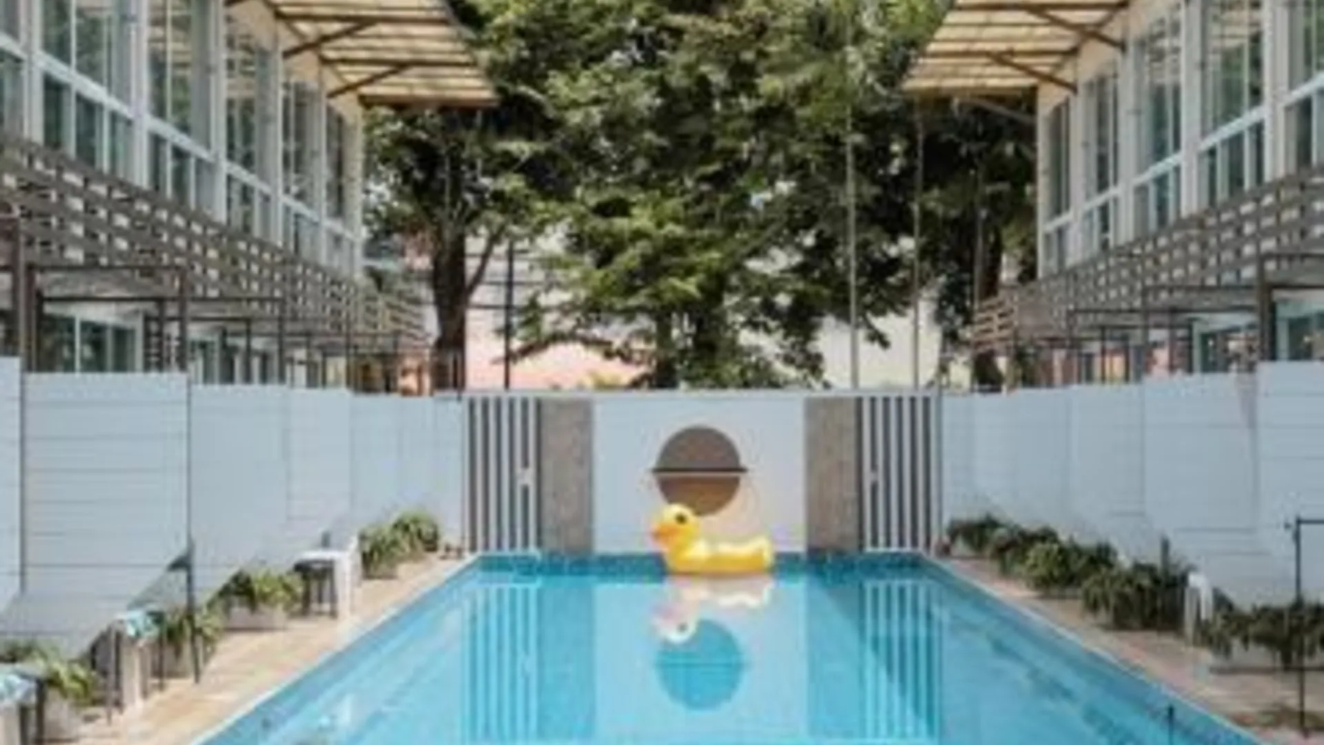 방콕 풀스톱 풀빌라 돈므앙 4성급 호텔 객실