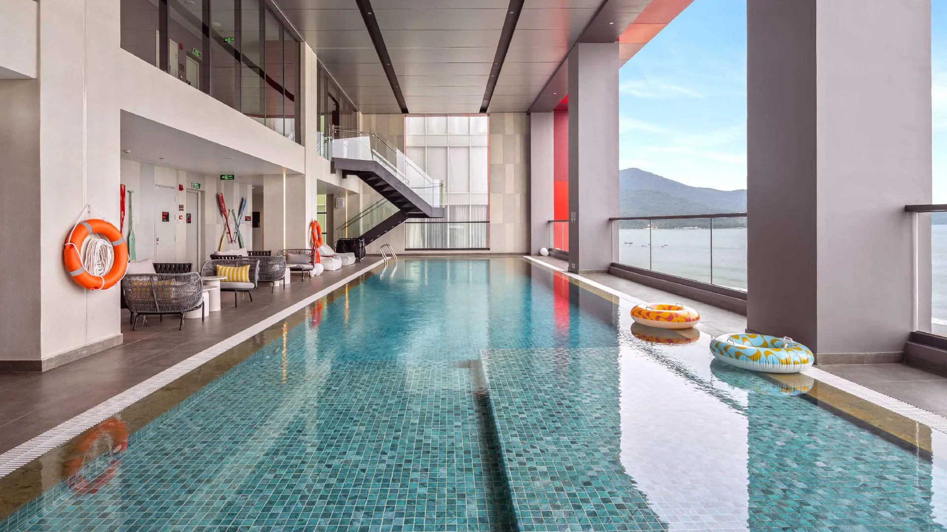 다낭 래디슨 레드 다낭 5성급 호텔 로비