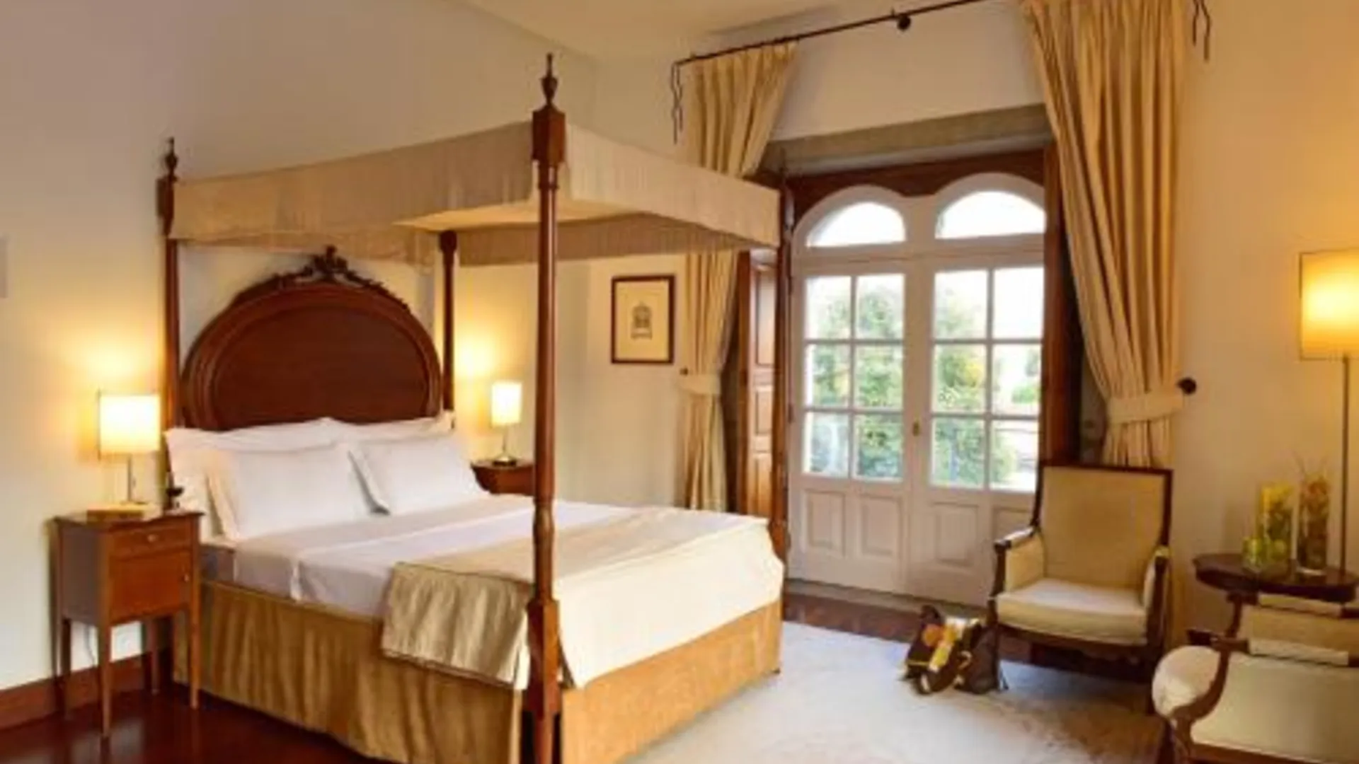 비아나 도 카스텔로 호텔 카사 멜로 알빔 4성급 호텔 스위트룸