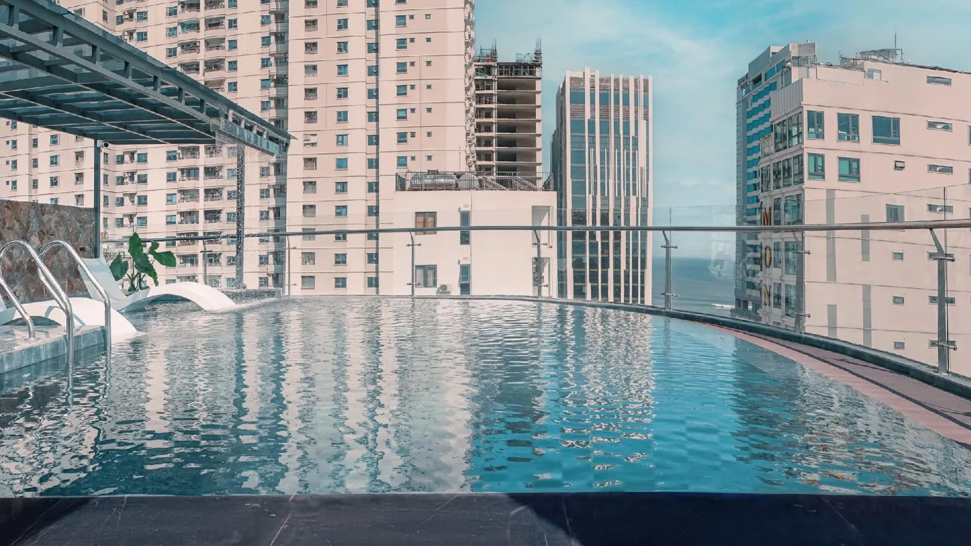 다낭 카페시아 다낭 호텔 - 아파트먼트 3성급 호텔 스위트룸