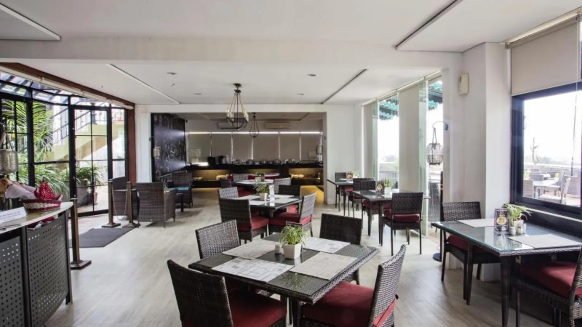 마카사르 케나리 타워 호텔  3성급 호텔 부대시설