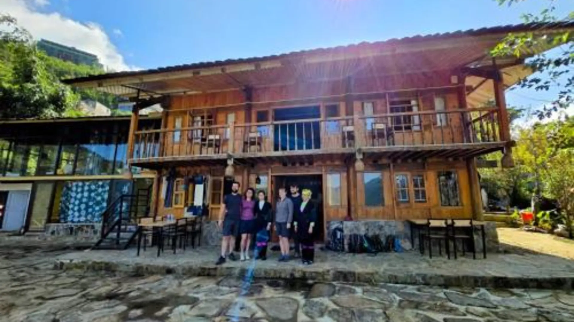 사파 사빠 도심의 프라이빗 하우스 (15m², 침실 7개, 프라이빗 욕실 4개) 4성급 게스트하우스 레스토랑