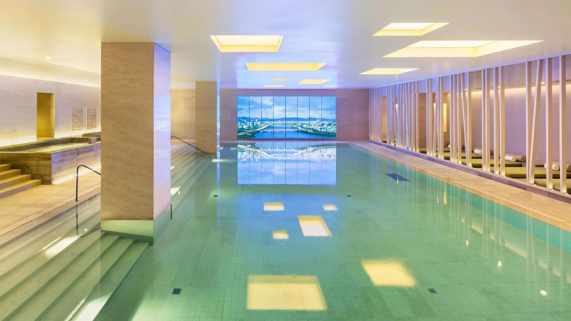 서울 안다즈 서울 강남, 바이 하얏트 5성급 호텔 로비