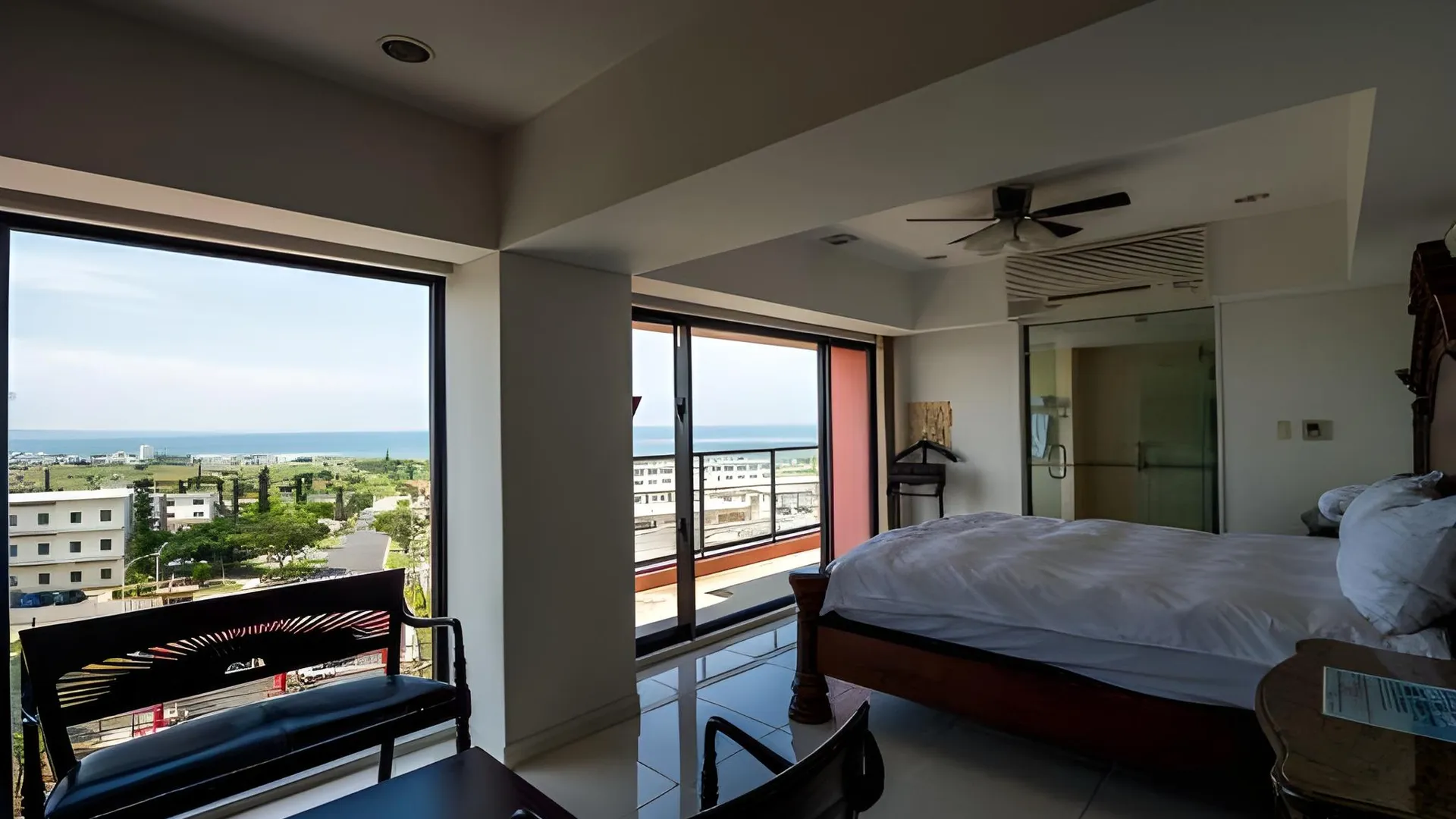 오키나와 본섬 로얄 호텔 3성급 호텔 전망