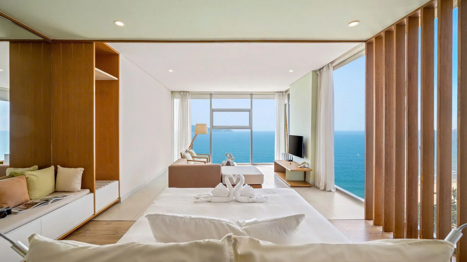 다낭 시그니처 럭셔리 빌리지 5성급 호텔 스위트룸