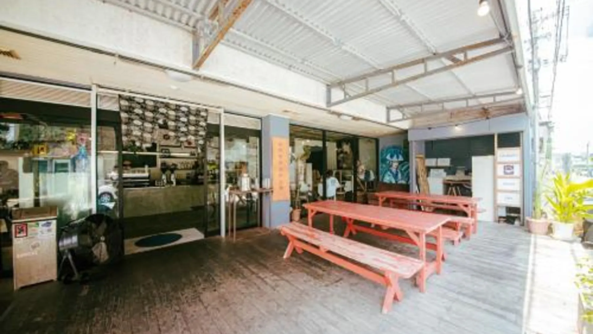 오키나와 본섬 에이엔 커피  앤 호스텔 2성급 호텔 외관