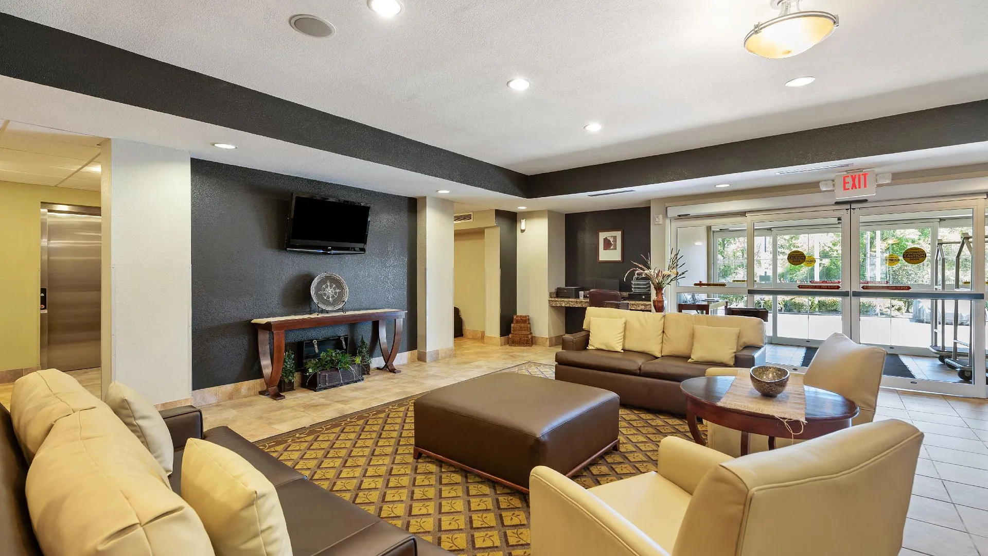 로턴 (OK) Extended Stay America Suites - Lawton - Fort Sill 2성급 호텔 로비