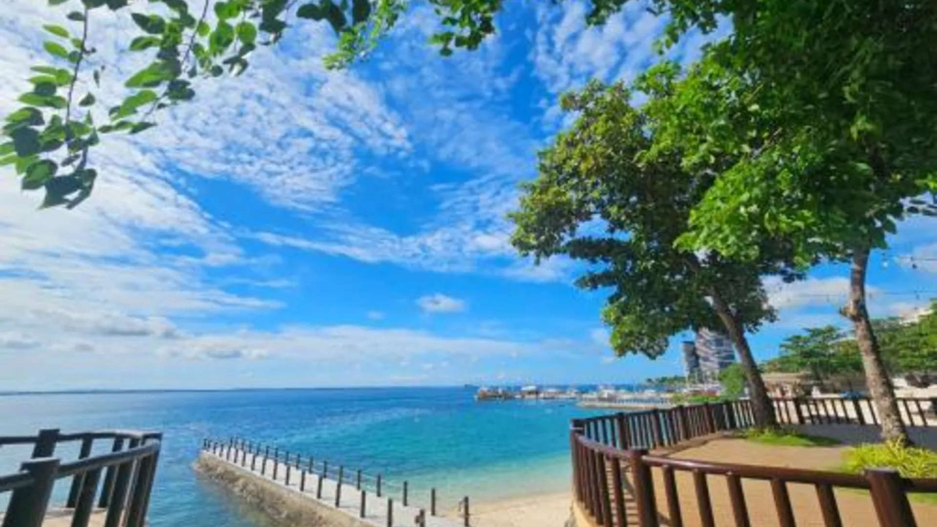 세부 사보이 호텔 막탄 세부 뉴타운 비치 근처 4성급 호텔 객실